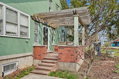 611 E 3rd Street Brookston IN 47923