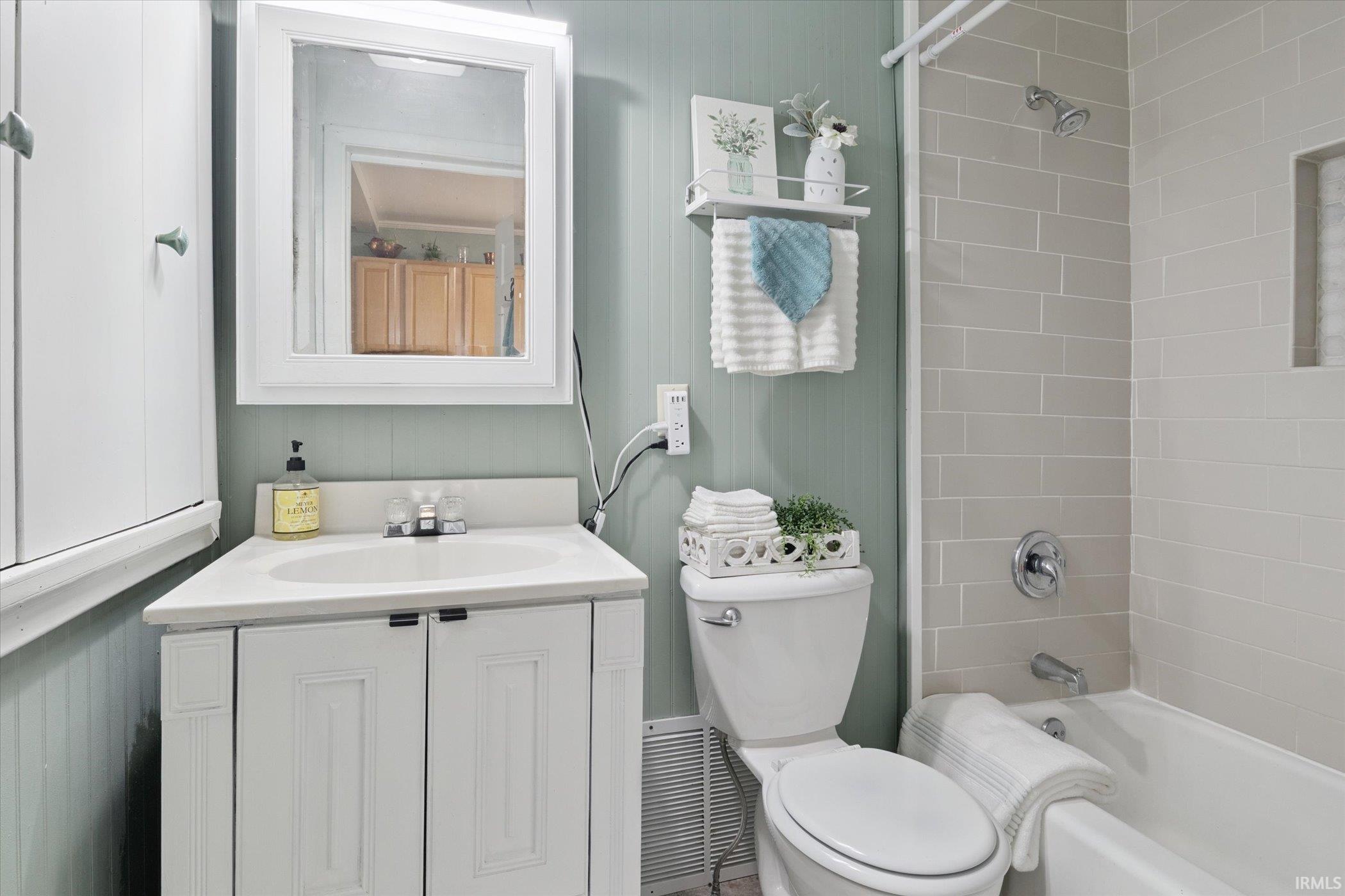 525 S 28th Street South Bend IN 46615