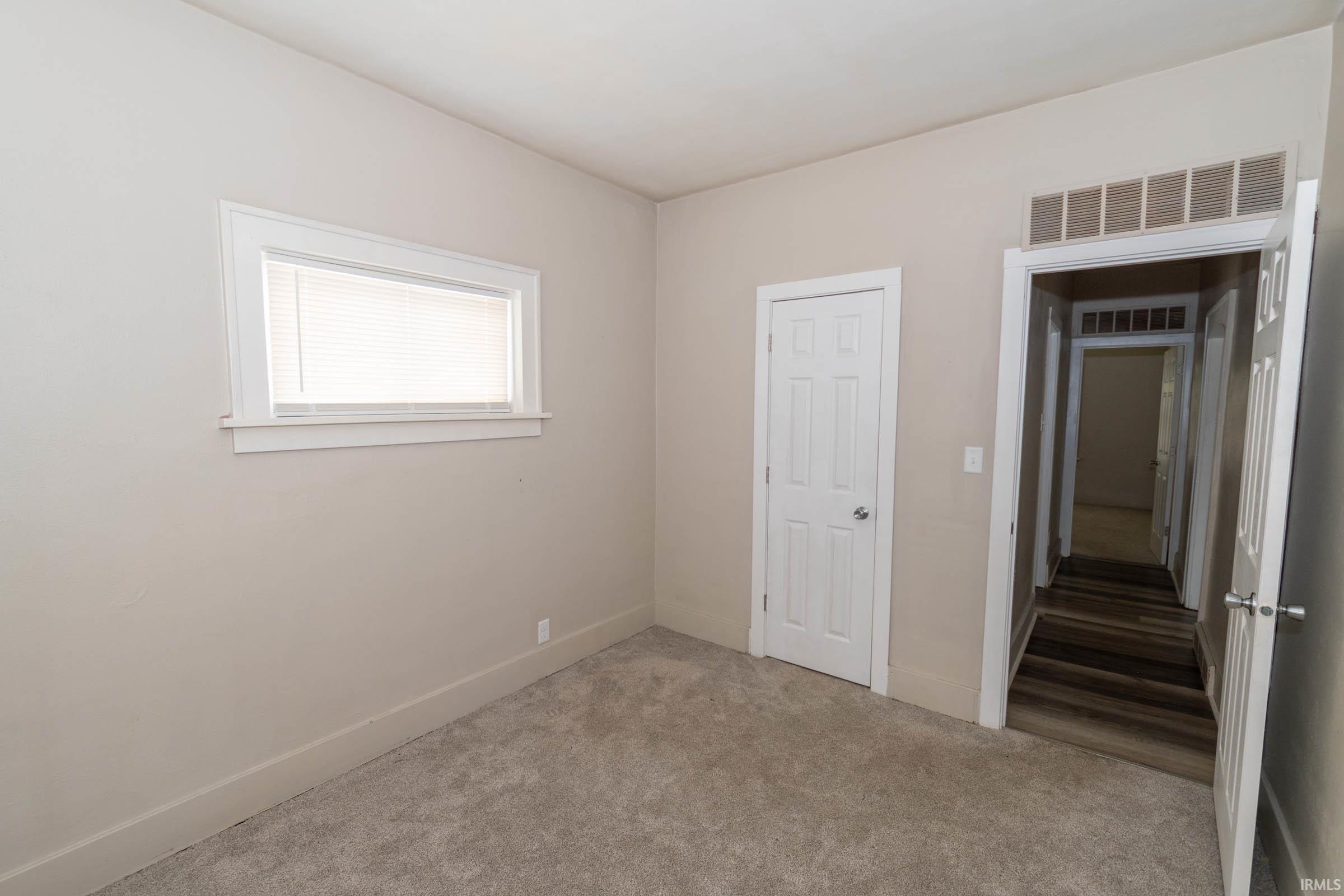 1722 Nash Street South Bend IN 46613