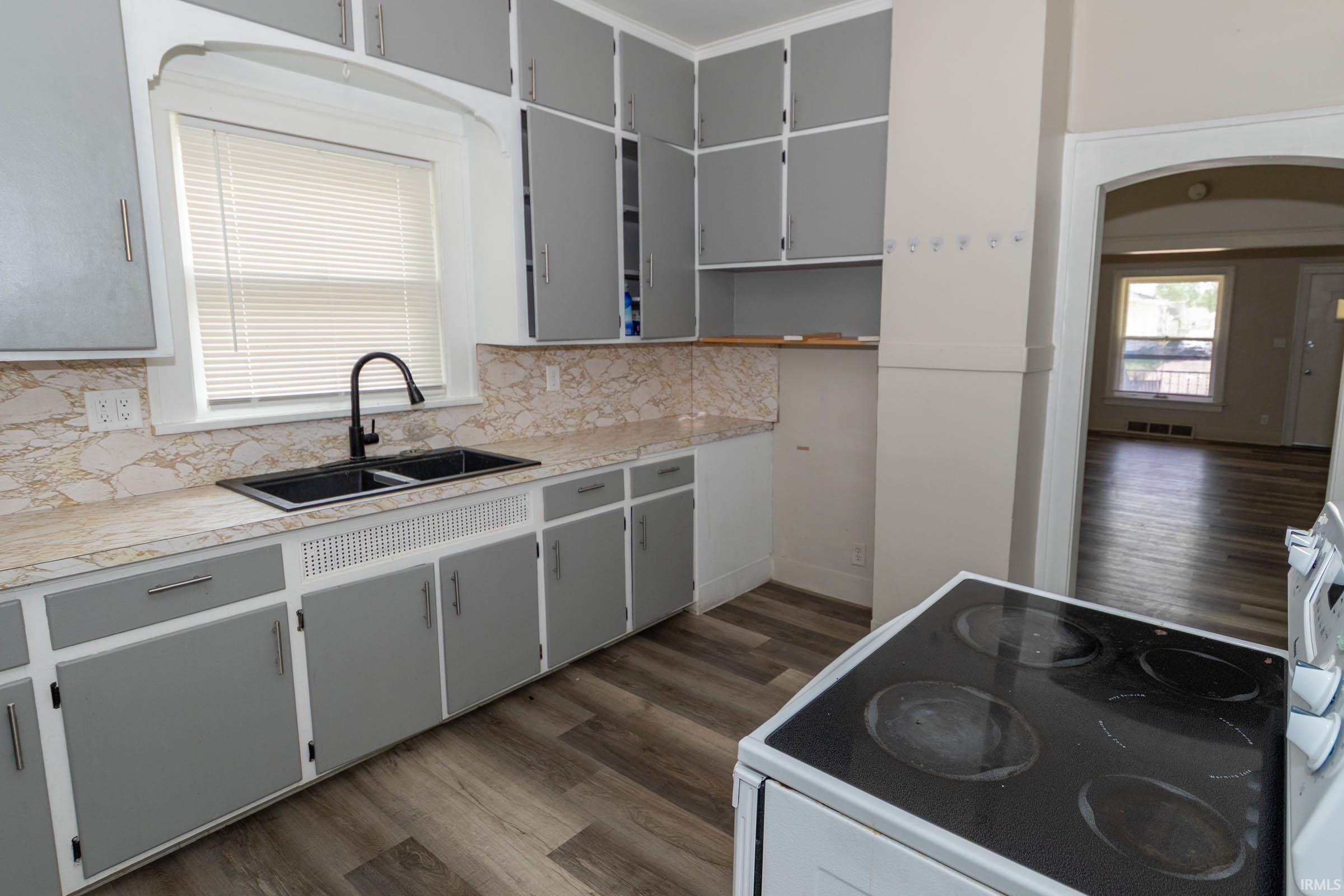 1722 Nash Street South Bend IN 46613