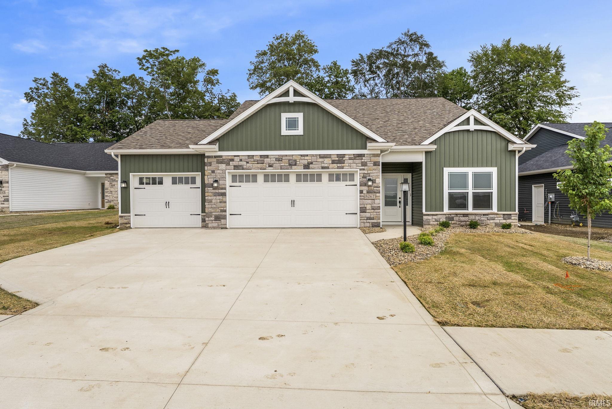 8267 Caverango Boulevard Fort Wayne IN 46815