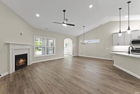 8267 Caverango Boulevard Fort Wayne IN 46815