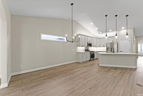 8267 Caverango Boulevard Fort Wayne IN 46815