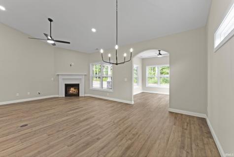 8267 Caverango Boulevard Fort Wayne IN 46815