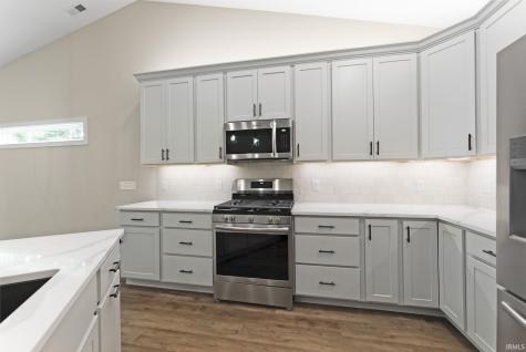 8267 Caverango Boulevard Fort Wayne IN 46815