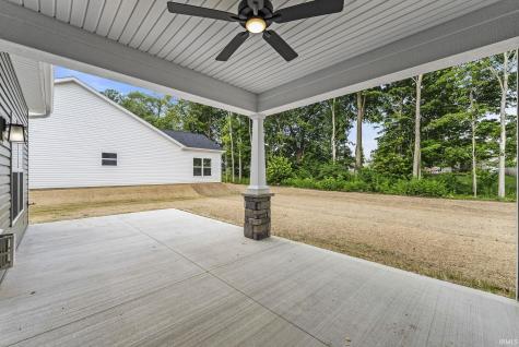 8267 Caverango Boulevard Fort Wayne IN 46815