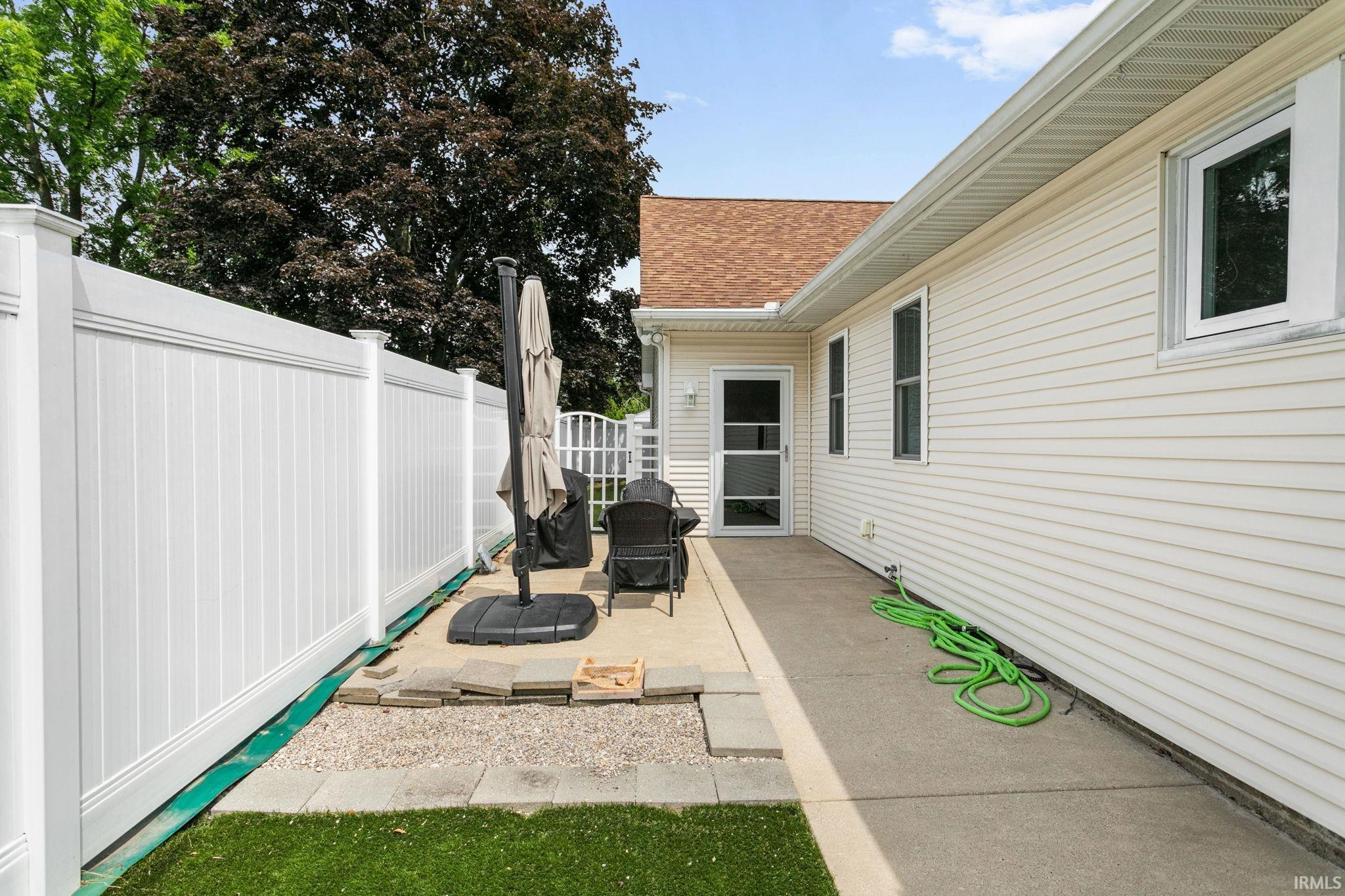 1518 E 3rd Street Mishawaka IN 46544