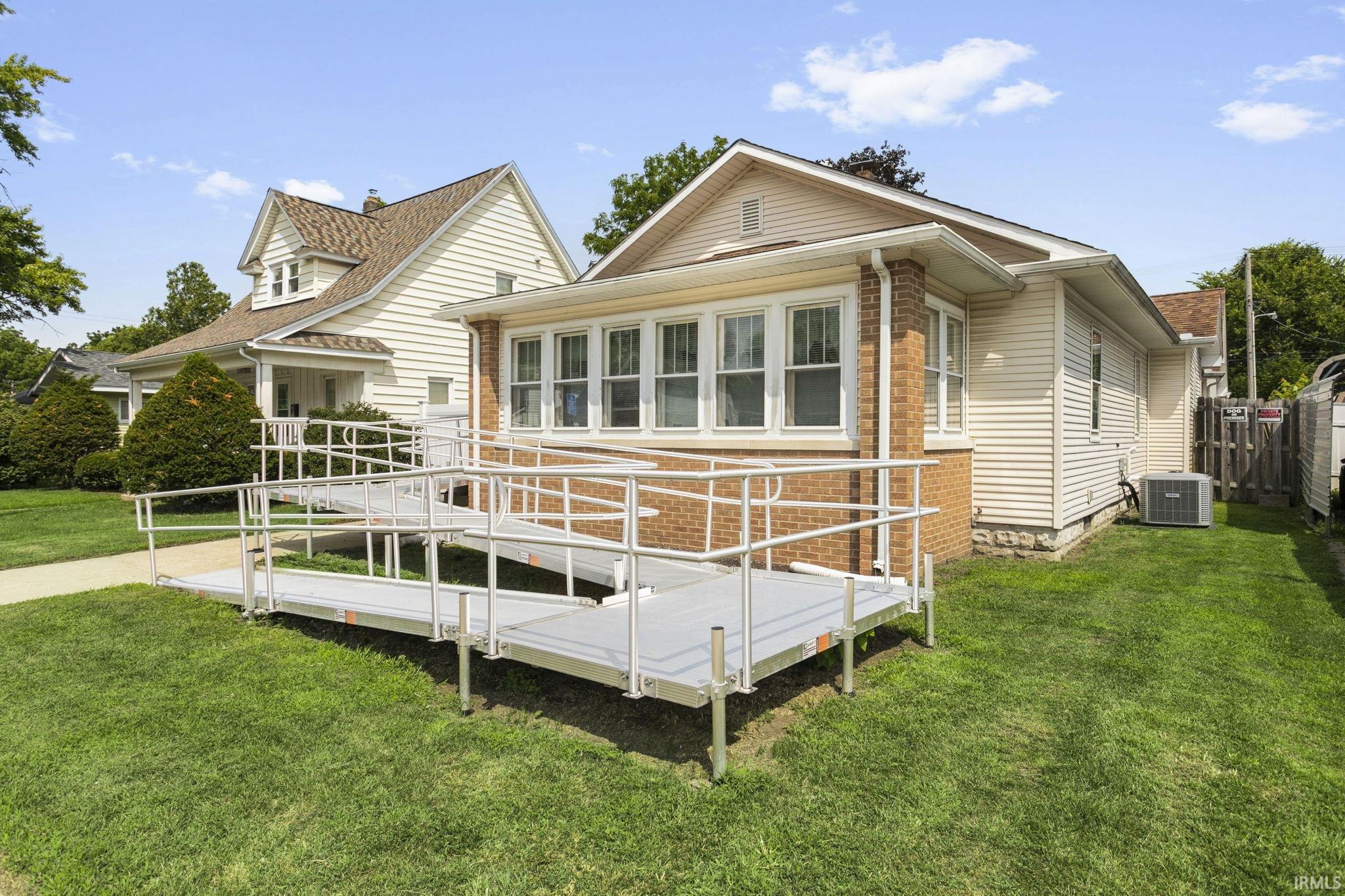 1518 E 3rd Street Mishawaka IN 46544