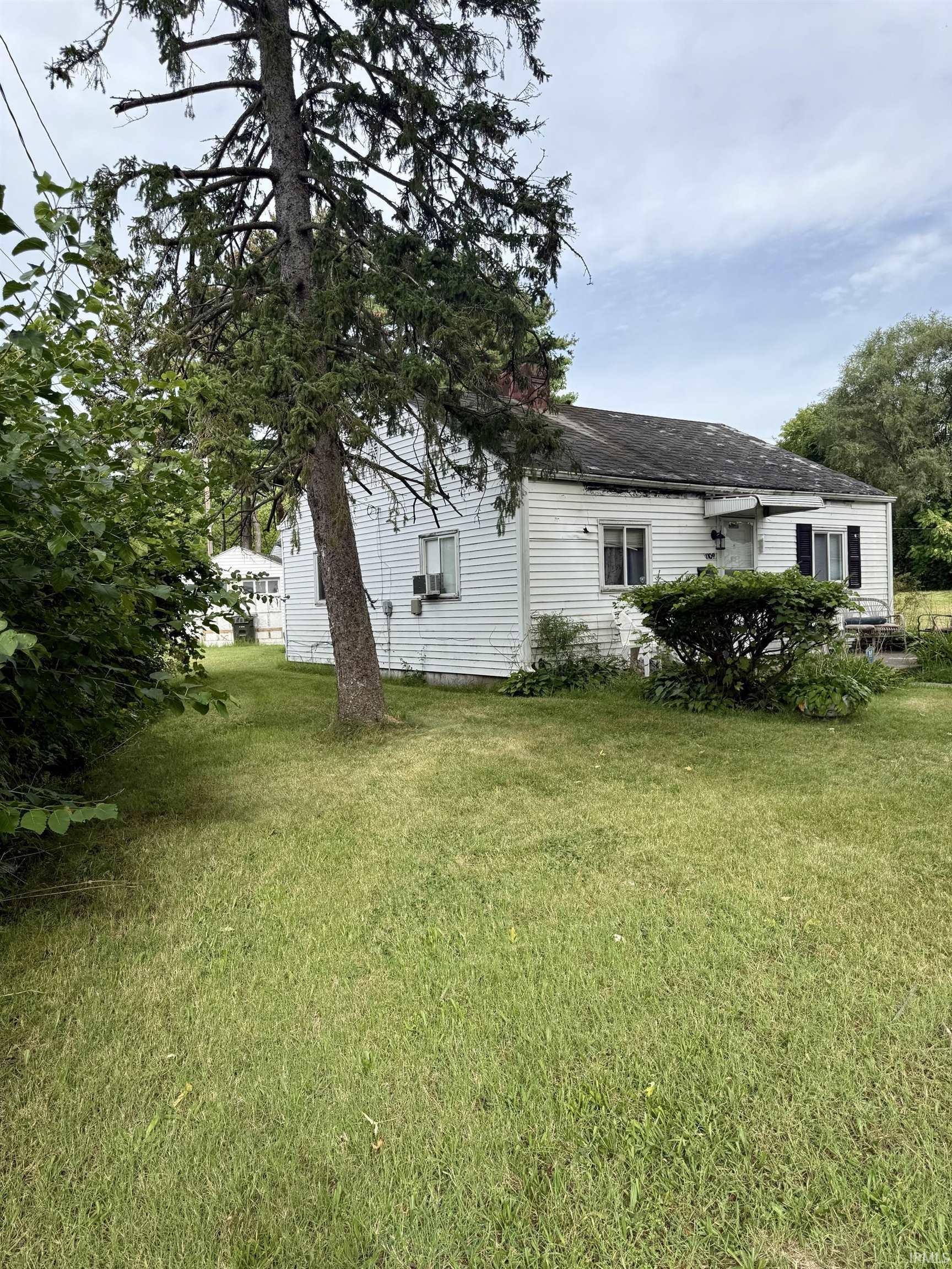1109 Fremont Street South Bend IN 46628