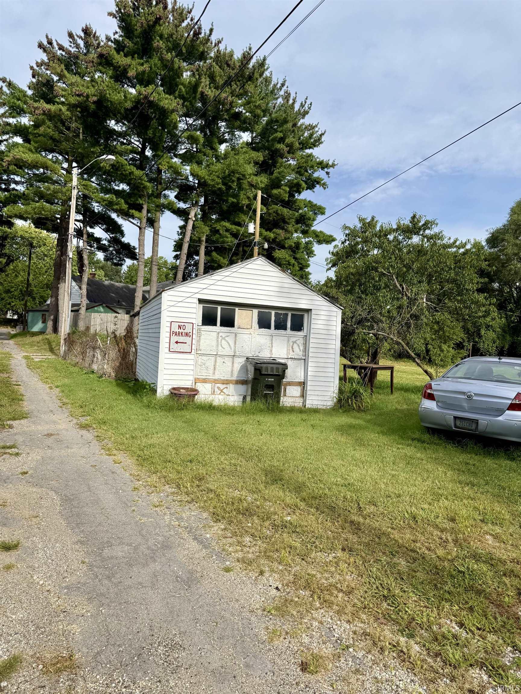 1109 Fremont Street South Bend IN 46628