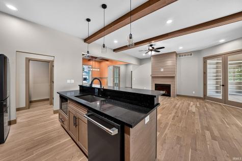 51490 Ginny Drive South Bend IN 46628