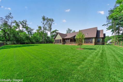 51490 Ginny Drive South Bend IN 46628