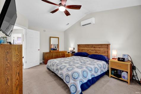 864 S Deer Run Ellettsville IN 47429