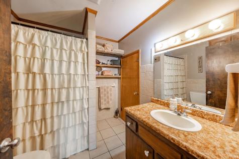 5943 N Wilbur Wright Road Mooreland IN 47360