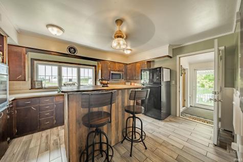 5943 N Wilbur Wright Road Mooreland IN 47360