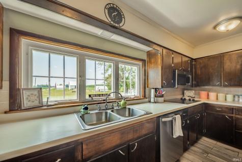 5943 N Wilbur Wright Road Mooreland IN 47360
