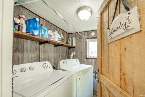 5943 N Wilbur Wright Road Mooreland IN 47360