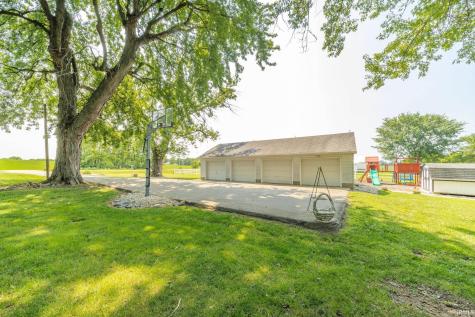 5943 N Wilbur Wright Road Mooreland IN 47360