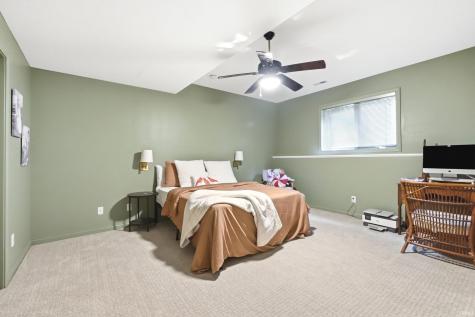1916 S Woodfield Trail Warsaw IN 46580