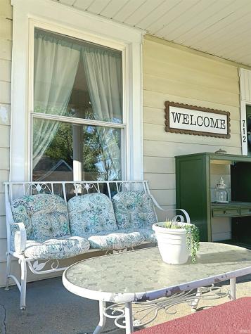 712 W Main Street Washington IN 47501