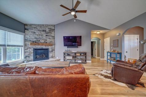 594 E Lavender Court Ellettsville IN 47429