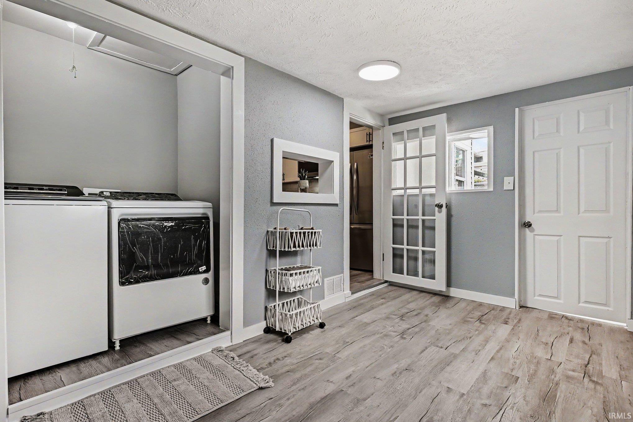 1628 Catalpa Avenue South Bend IN 46613