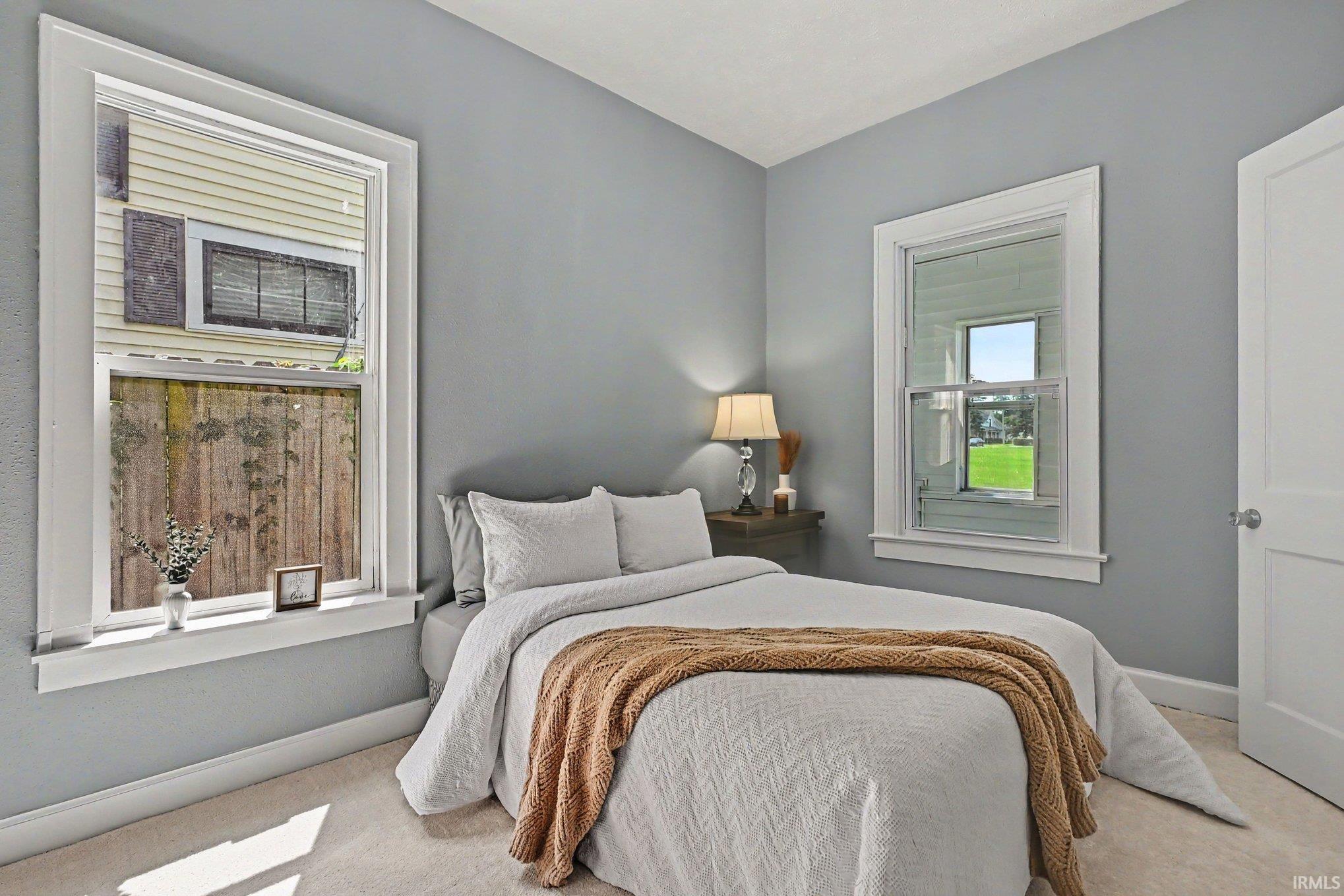 1628 Catalpa Avenue South Bend IN 46613