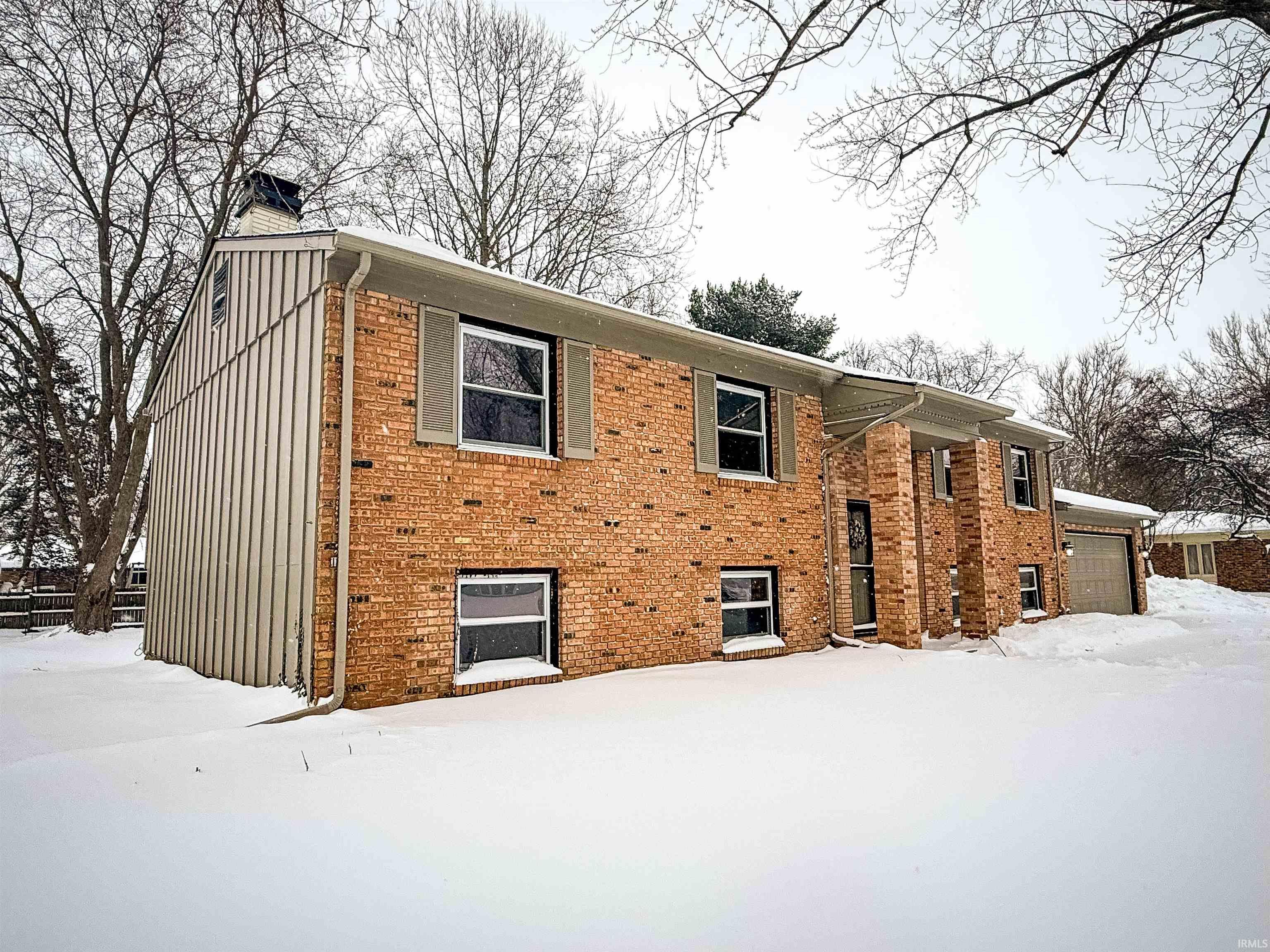 6124 Gotham Drive South Bend IN 46614