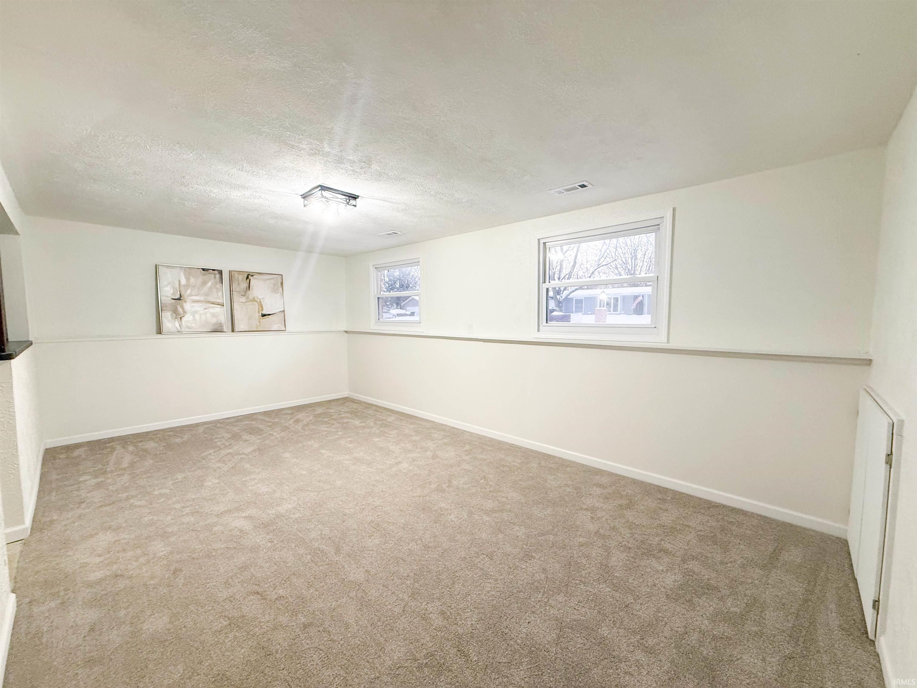 6124 Gotham Drive South Bend IN 46614
