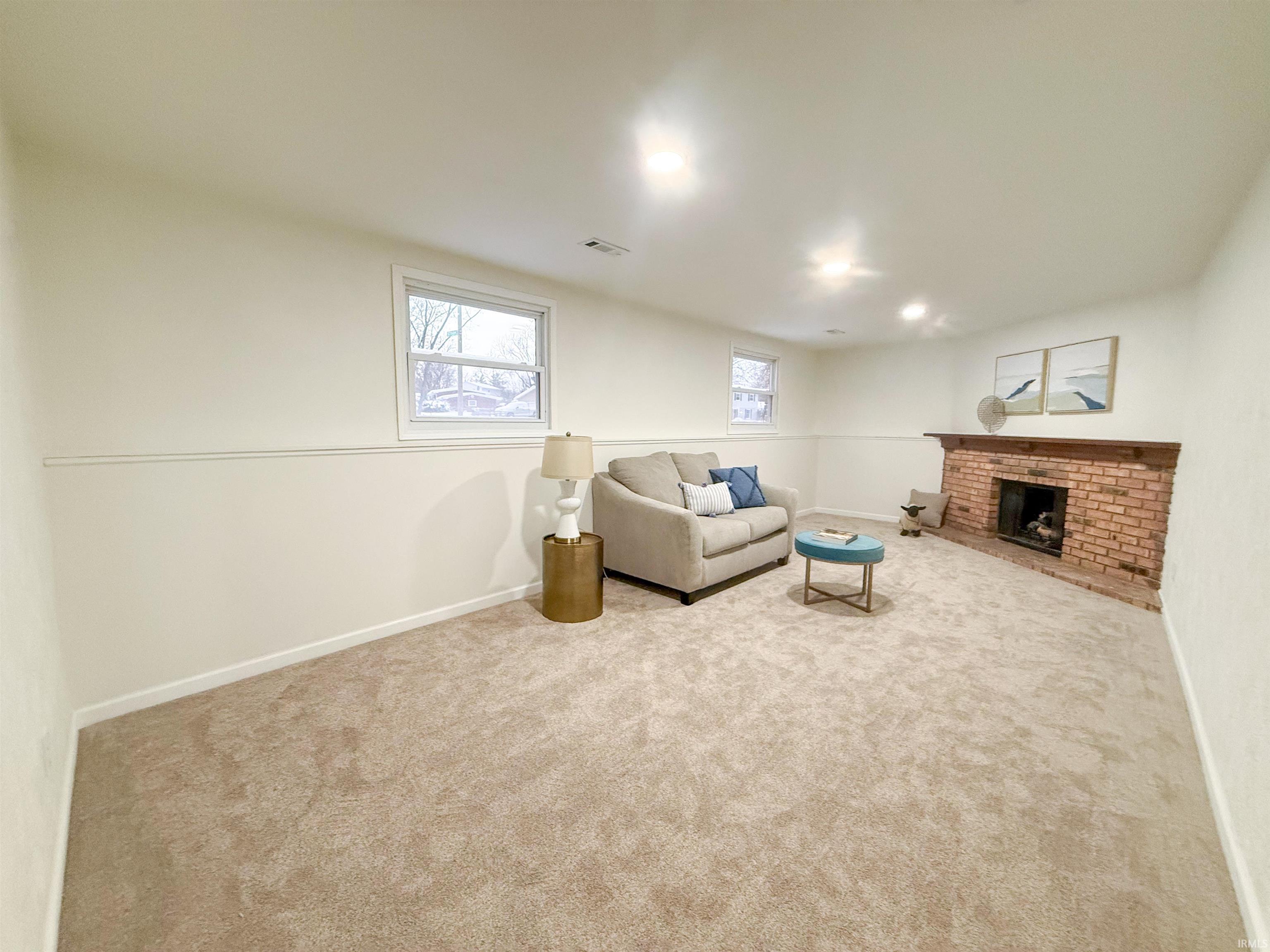 6124 Gotham Drive South Bend IN 46614