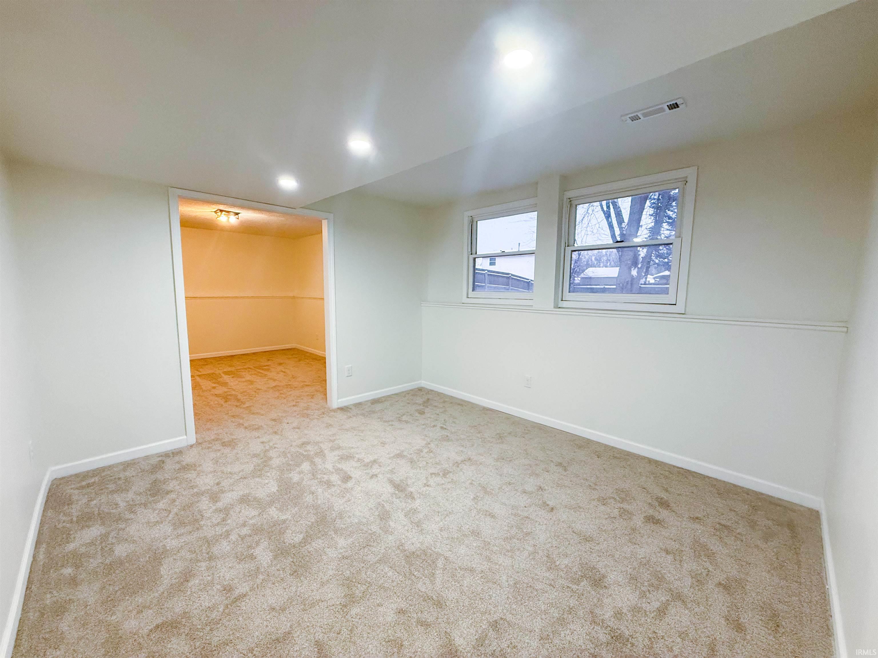 6124 Gotham Drive South Bend IN 46614