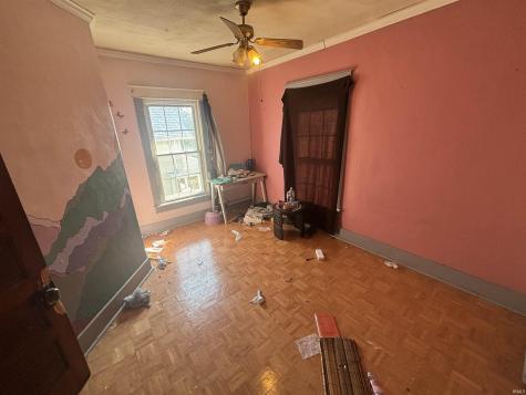 118 W 4th Street Bicknell IN 47512
