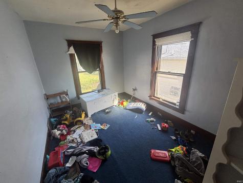 118 W 4th Street Bicknell IN 47512