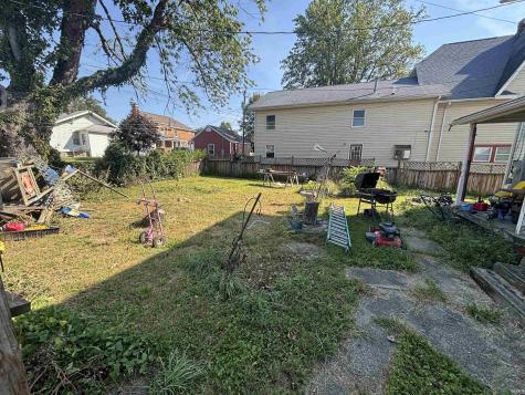 118 W 4th Street Bicknell IN 47512