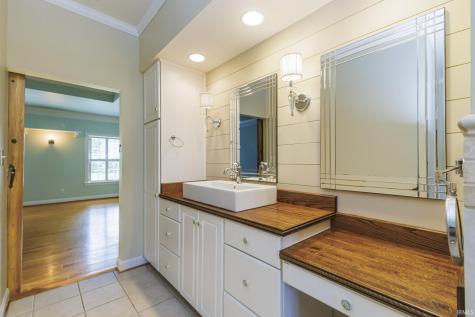 2110 Dena Drive Anderson IN 46017
