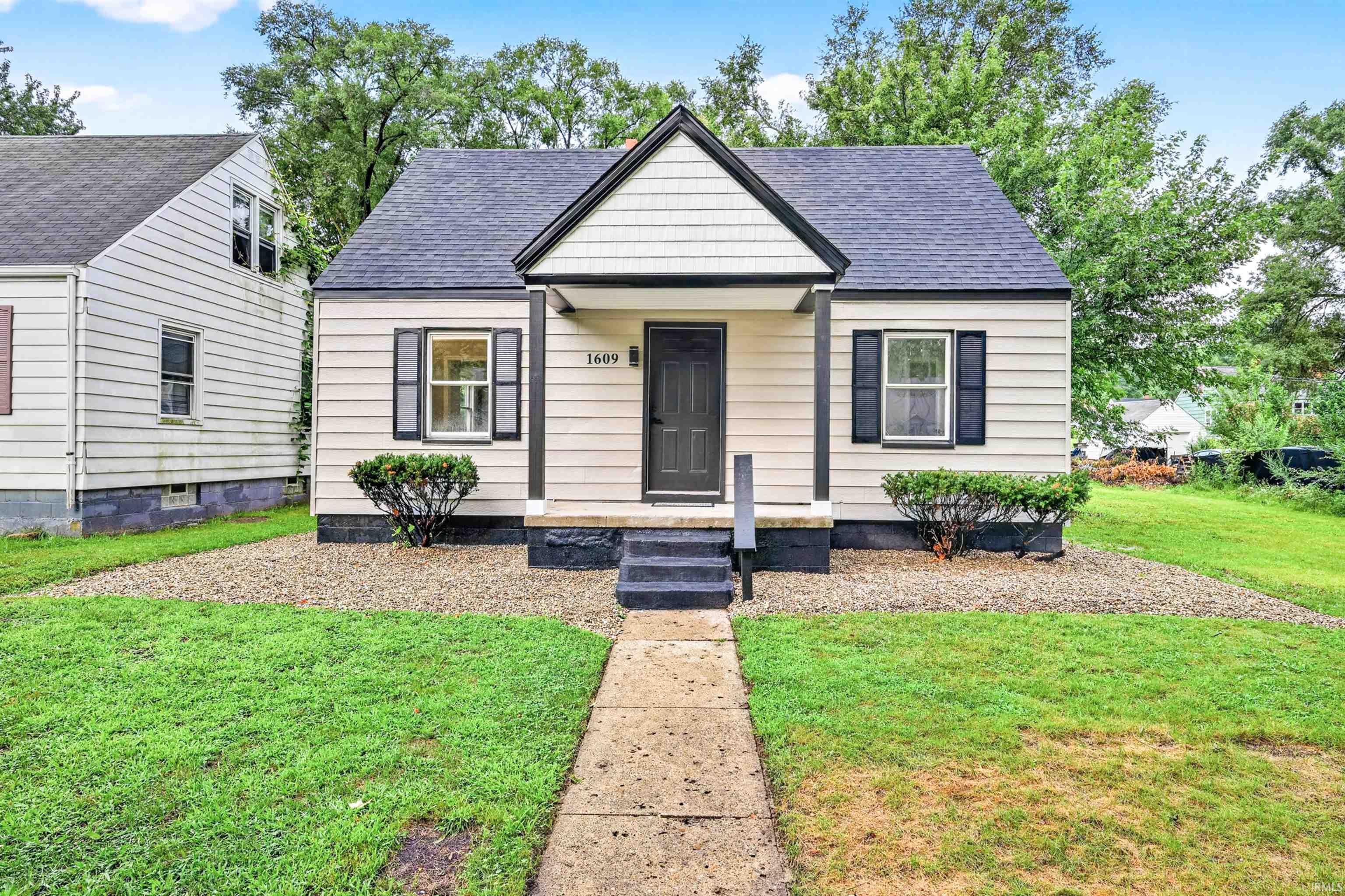 1609 N Brookfield Street South Bend IN 46628