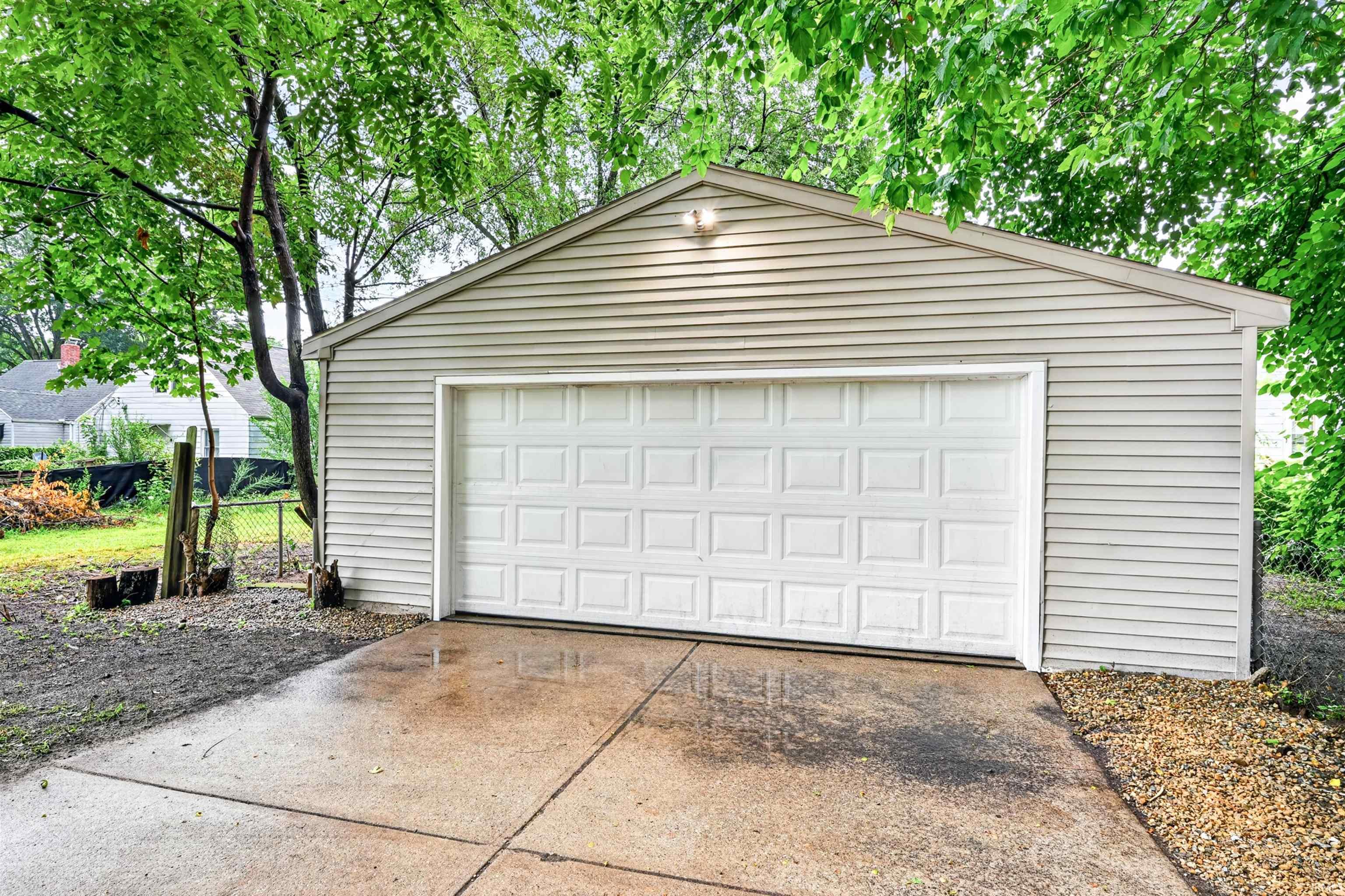 1609 N Brookfield Street South Bend IN 46628