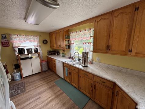 1112 S Winmere Avenue Selma IN 47383