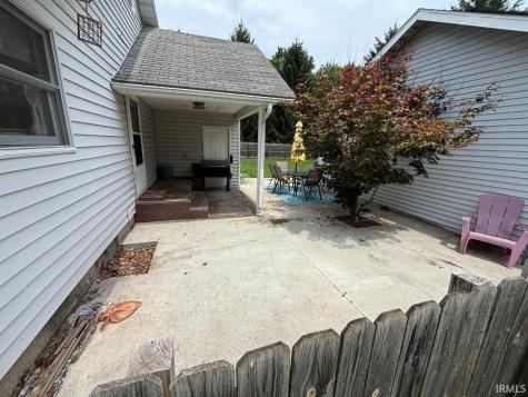 1112 S Winmere Avenue Selma IN 47383