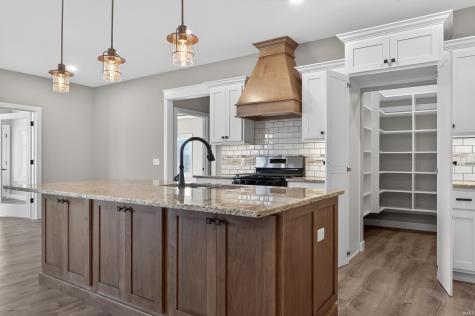 17749 Castlefeane Cove Leo IN 46765