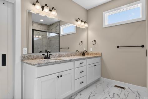 17749 Castlefeane Cove Leo IN 46765