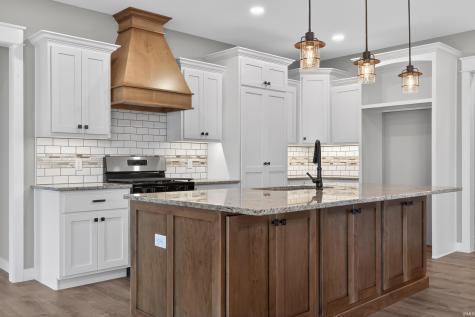 17749 Castlefeane Cove Leo IN 46765