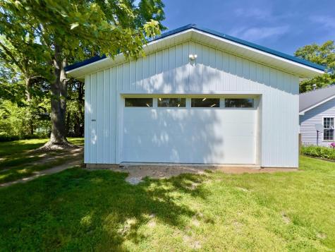 4784 E Shore Park Road Leesburg IN 46538