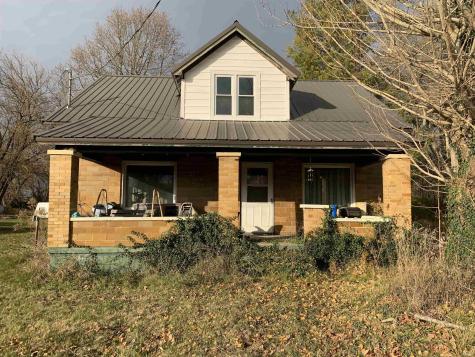 7276 S State Road 17 Road Kewanna IN 46939