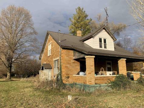 7276 S State Road 17 Road Kewanna IN 46939