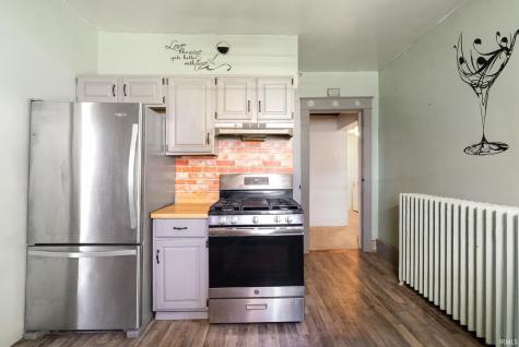 302 W Main Street Syracuse IN 46567