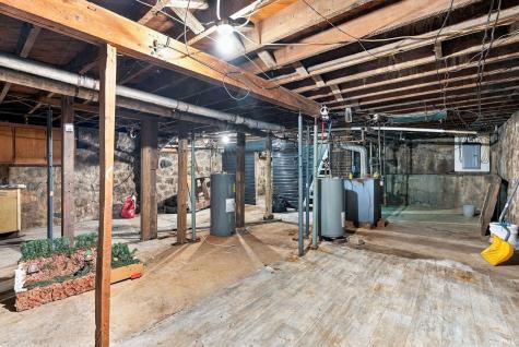 302 W Main Street Syracuse IN 46567