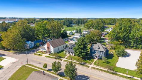 302 W Main Street Syracuse IN 46567