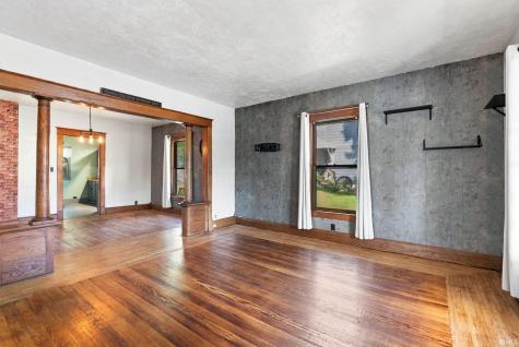302 W Main Street Syracuse IN 46567
