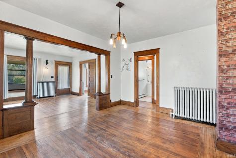 302 W Main Street Syracuse IN 46567